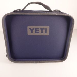 YETI Daytrip Lunch Box Insulated Soft Sided Zipper Navy Blue Gray Trim EUC